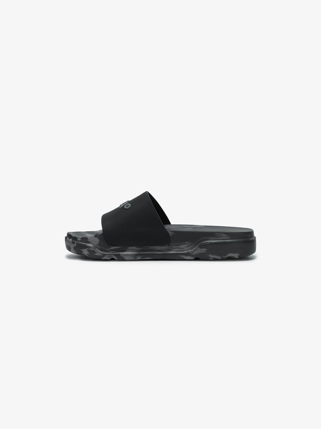 ESSENTIAL SLIDE