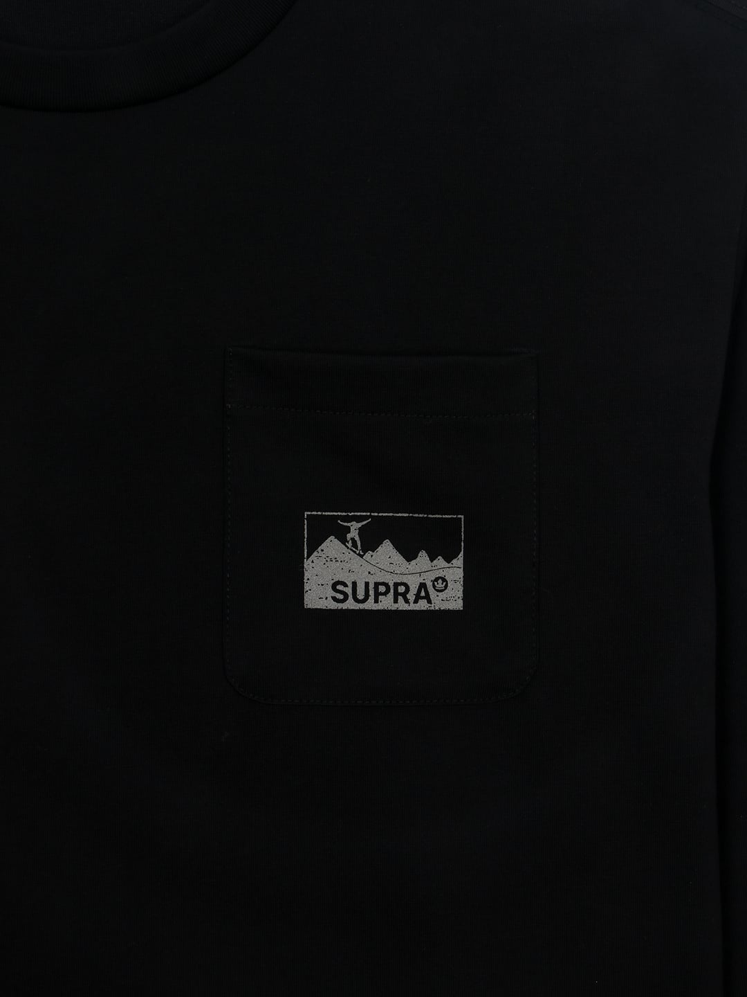 Basic one-pocket long-sleeved T-shirt
