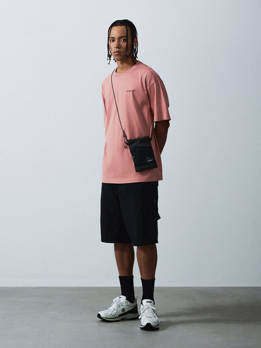 Essential Small Lettering Logo Basic Short-Sleeved T-shirt