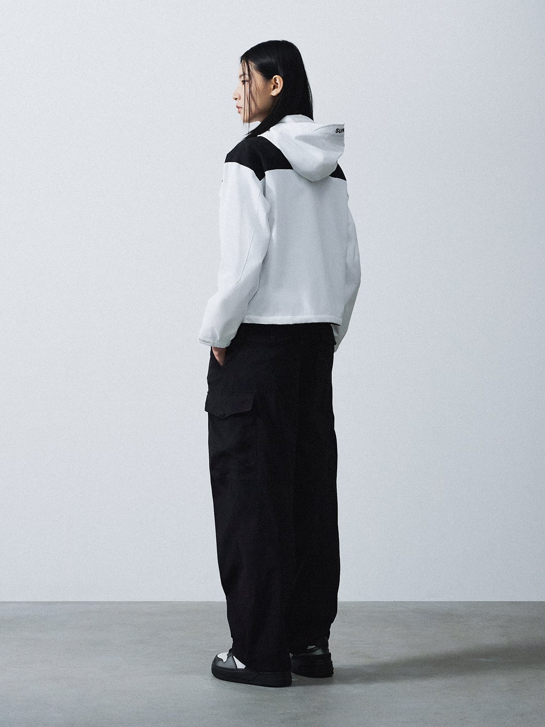 Women's 2 Pocket Color Block Windbreaker