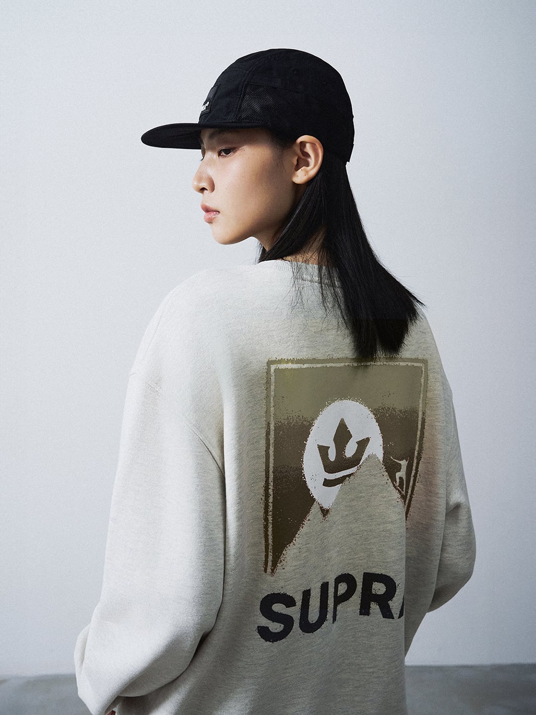Spray Graphic Sweatshirt