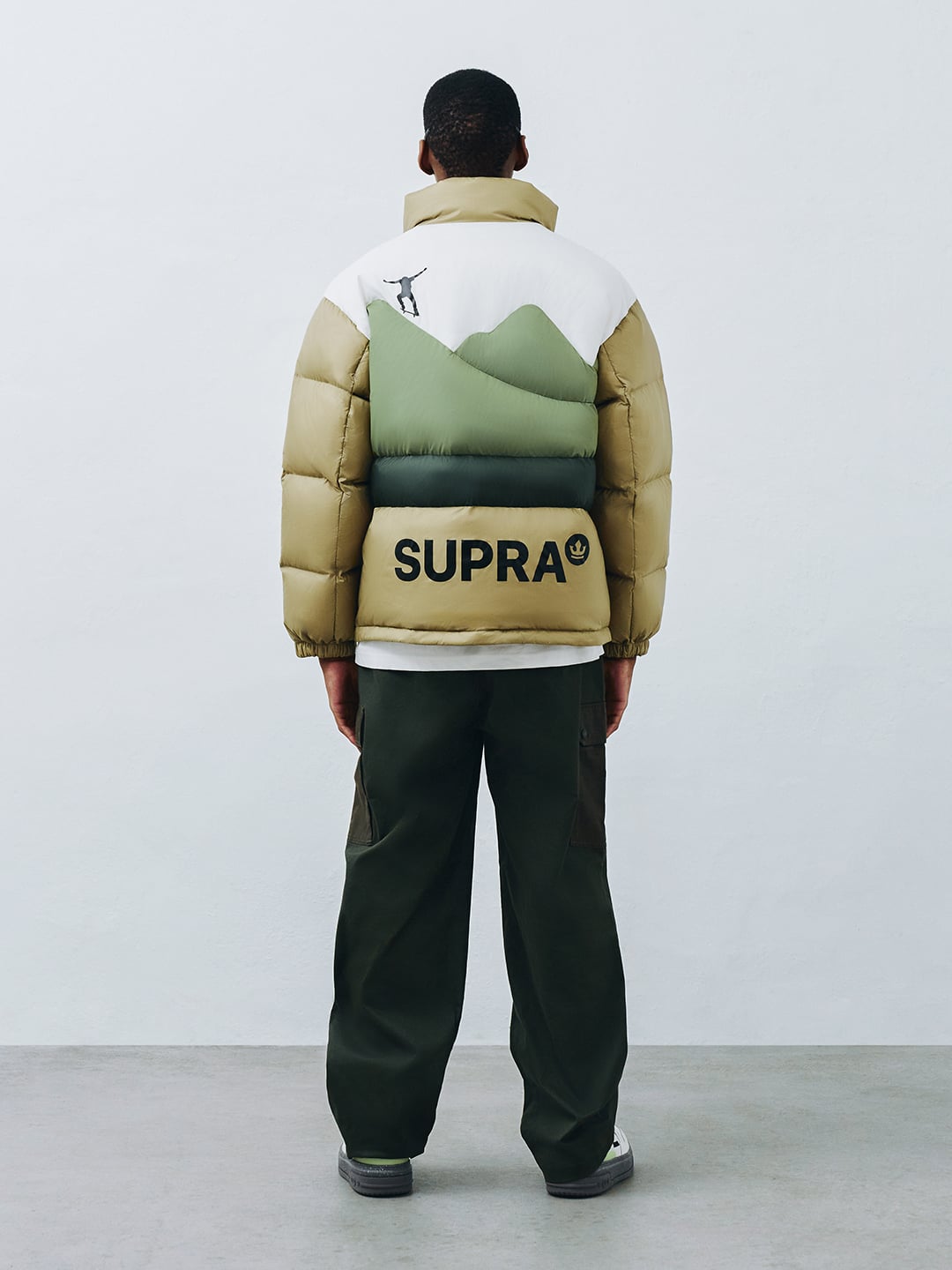 Back Graphic Short Down Jacket
