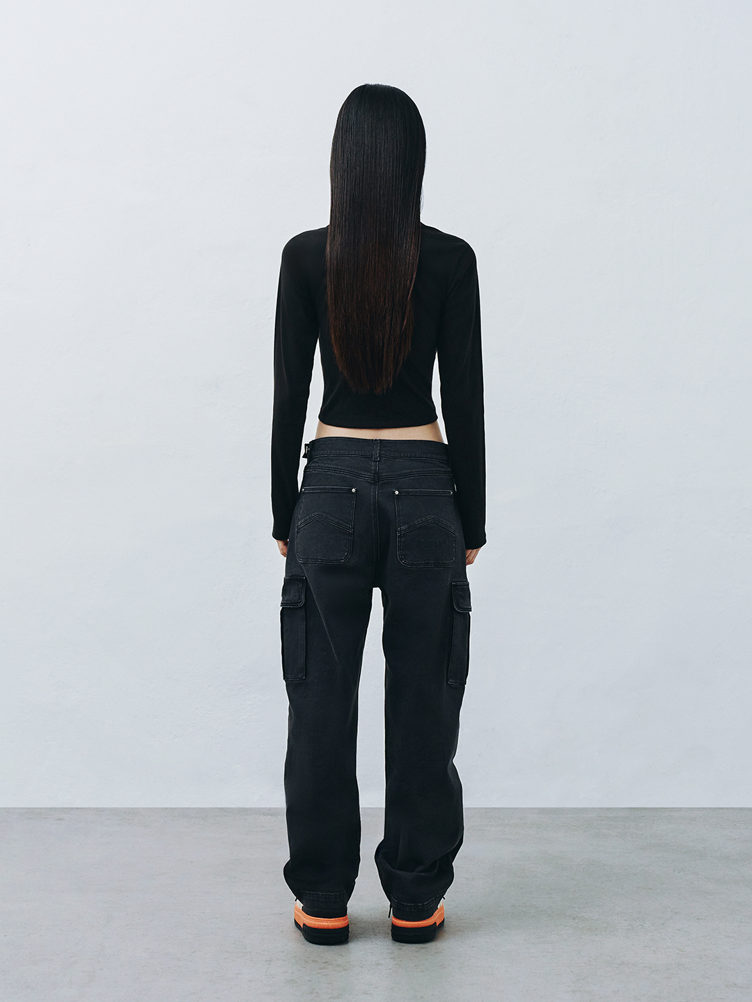 Women`s Cut-out Crop Long Sleeve T-Shirt