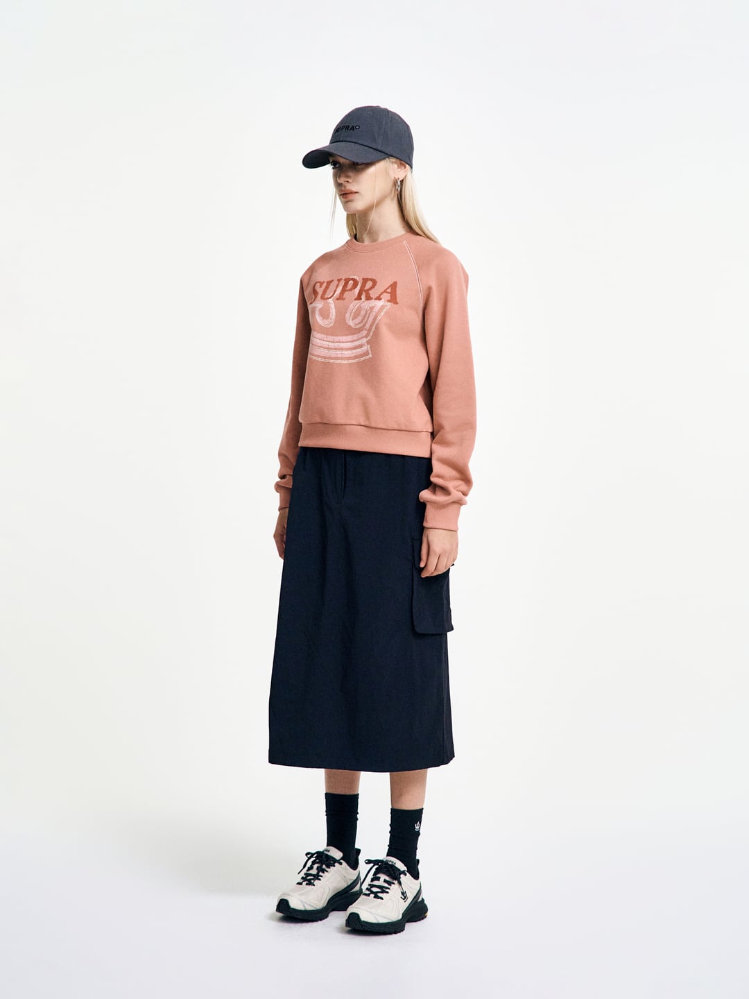 Women`s Crown Graphic Cropped Sweatshirt