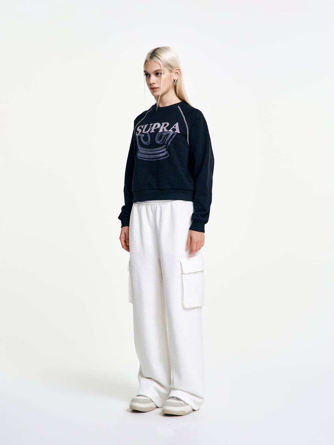 Women`s Crown Graphic Cropped Sweatshirt