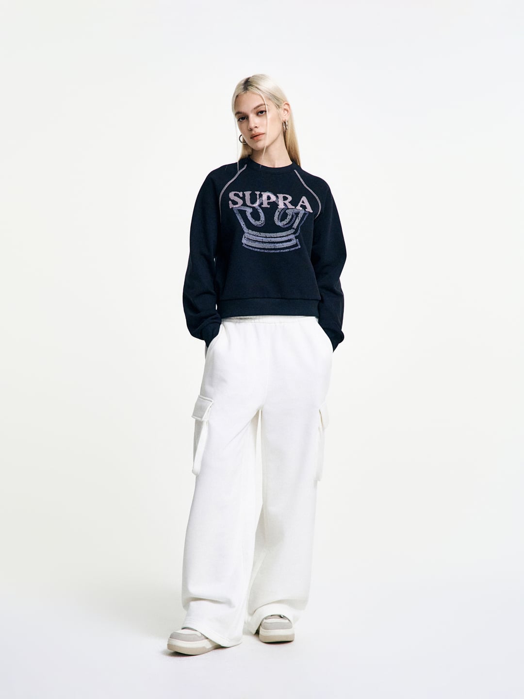 Women`s Crown Graphic Cropped Sweatshirt
