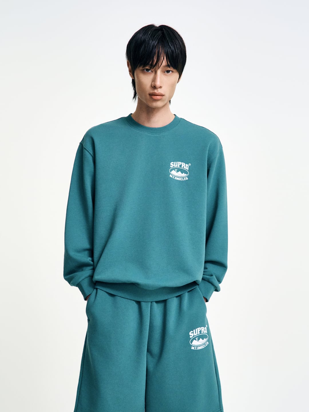 Round Mountain Sweatshirt Set