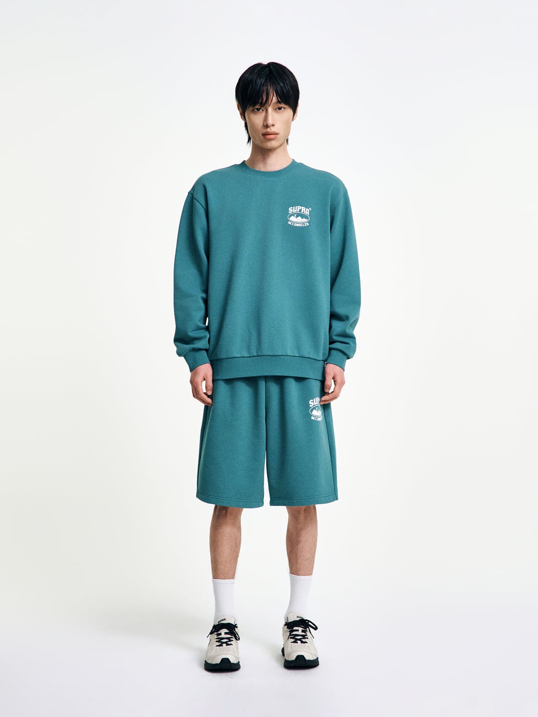 Round Mountain Sweatshirt Set