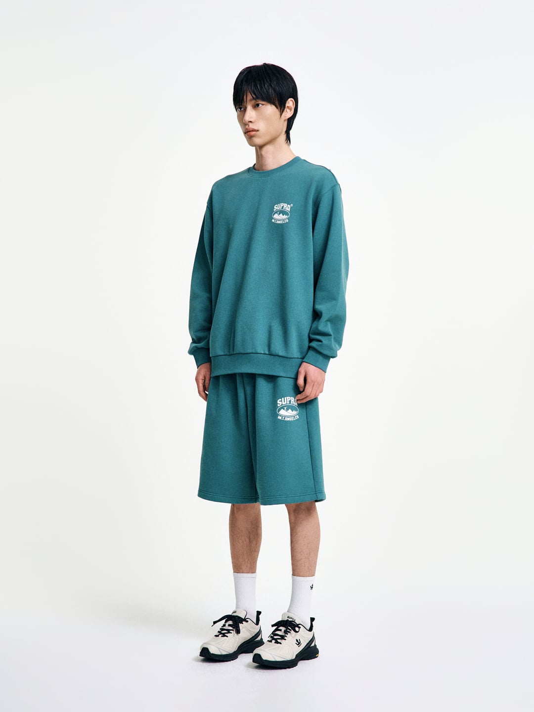 Round Mountain Sweatshirt Set