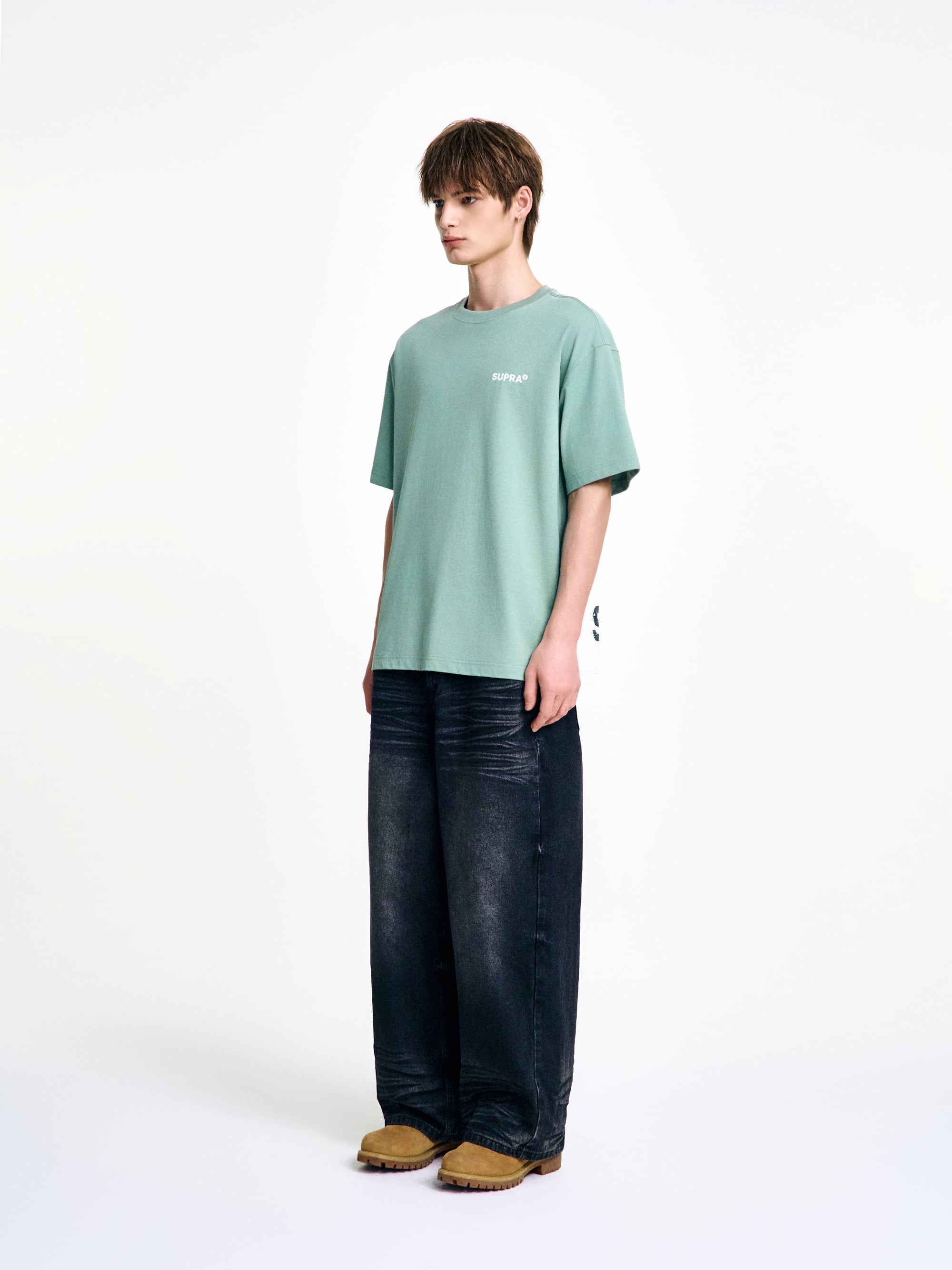 two-tone mountain graphics t-shirt