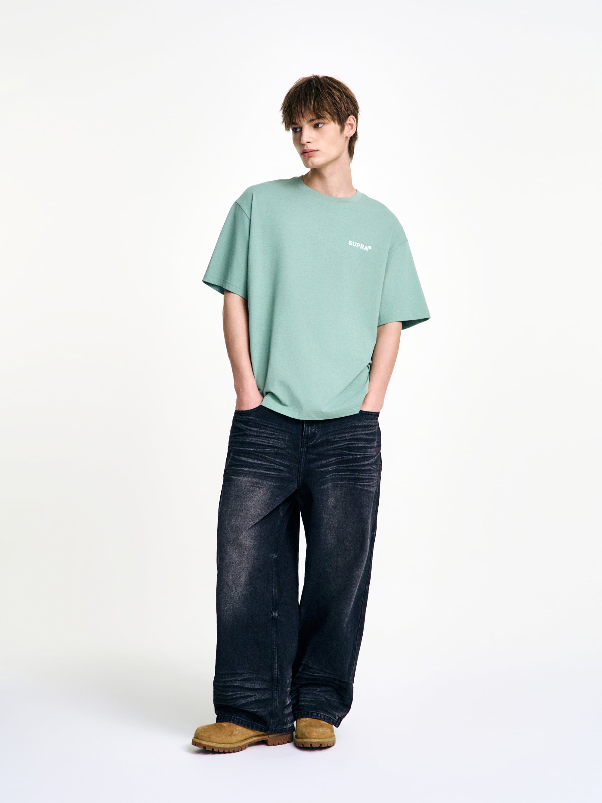 two-tone mountain graphics t-shirt
