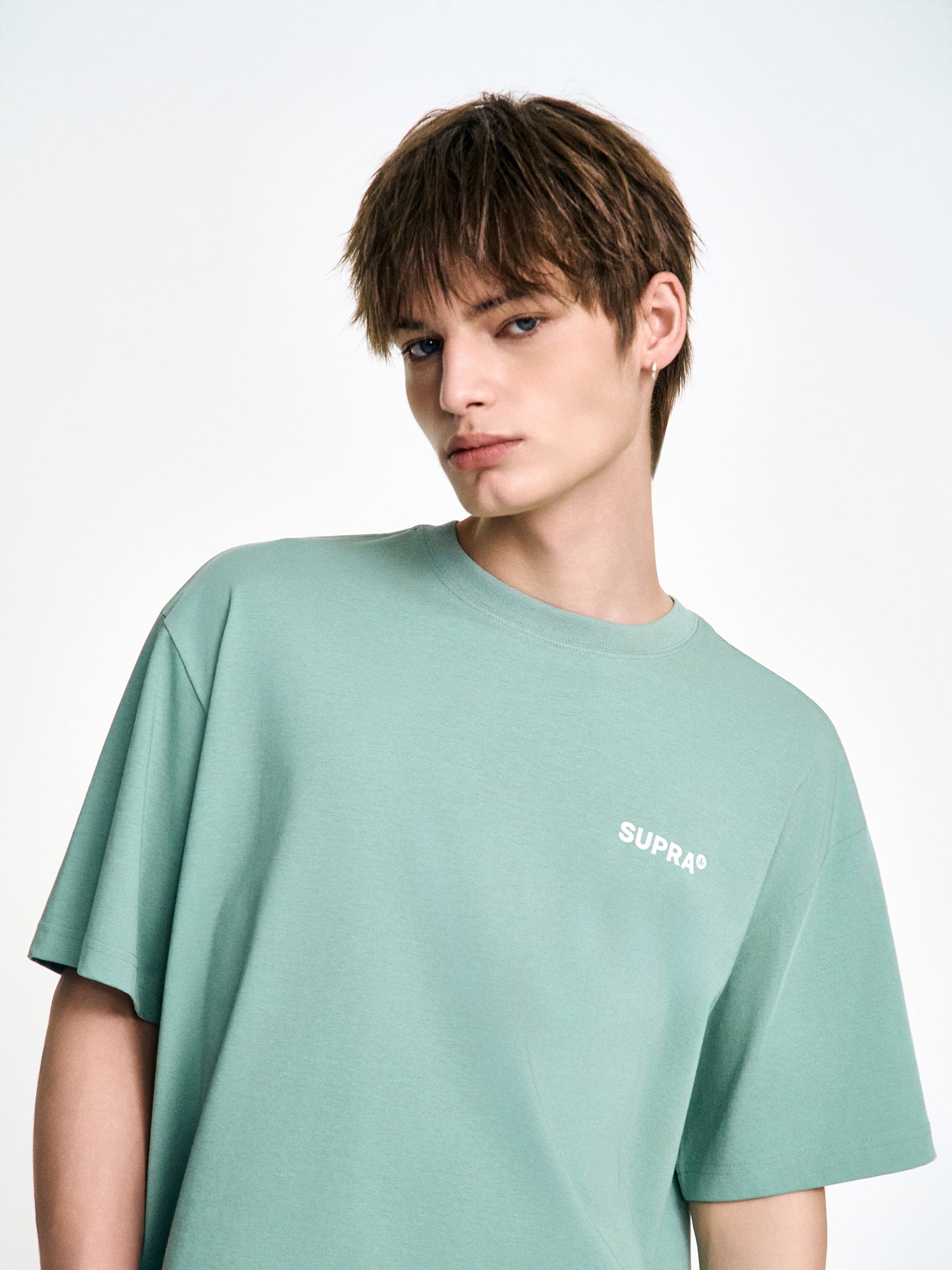 two-tone mountain graphics t-shirt