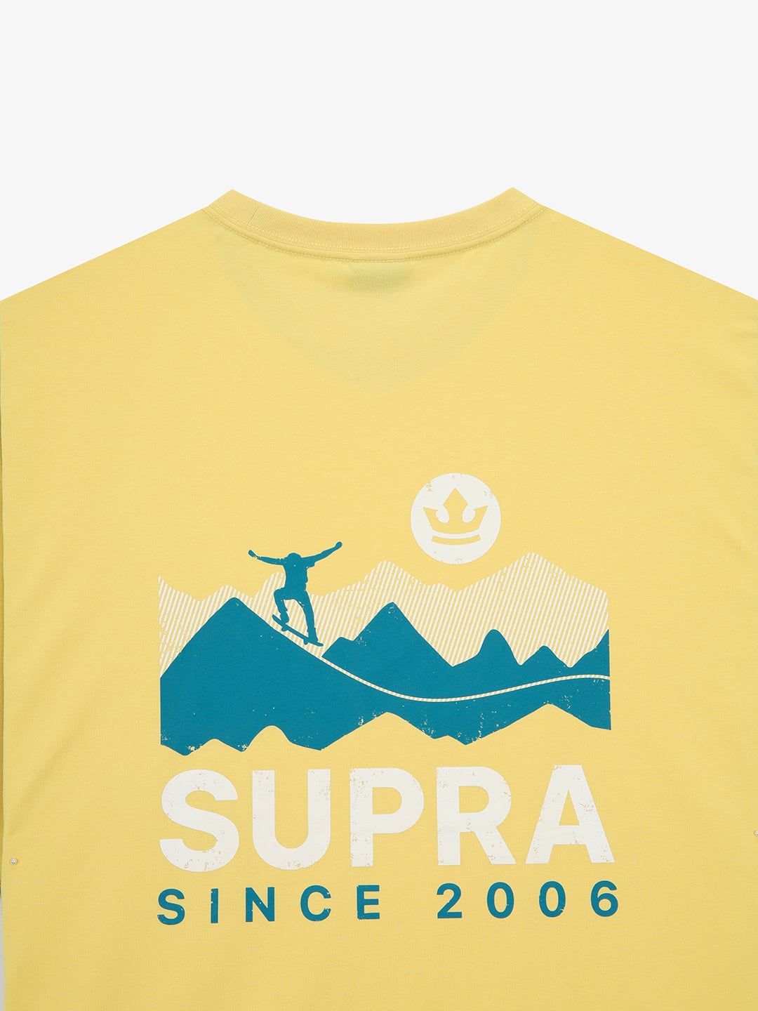 Mountain Back Graphic T-shirt
