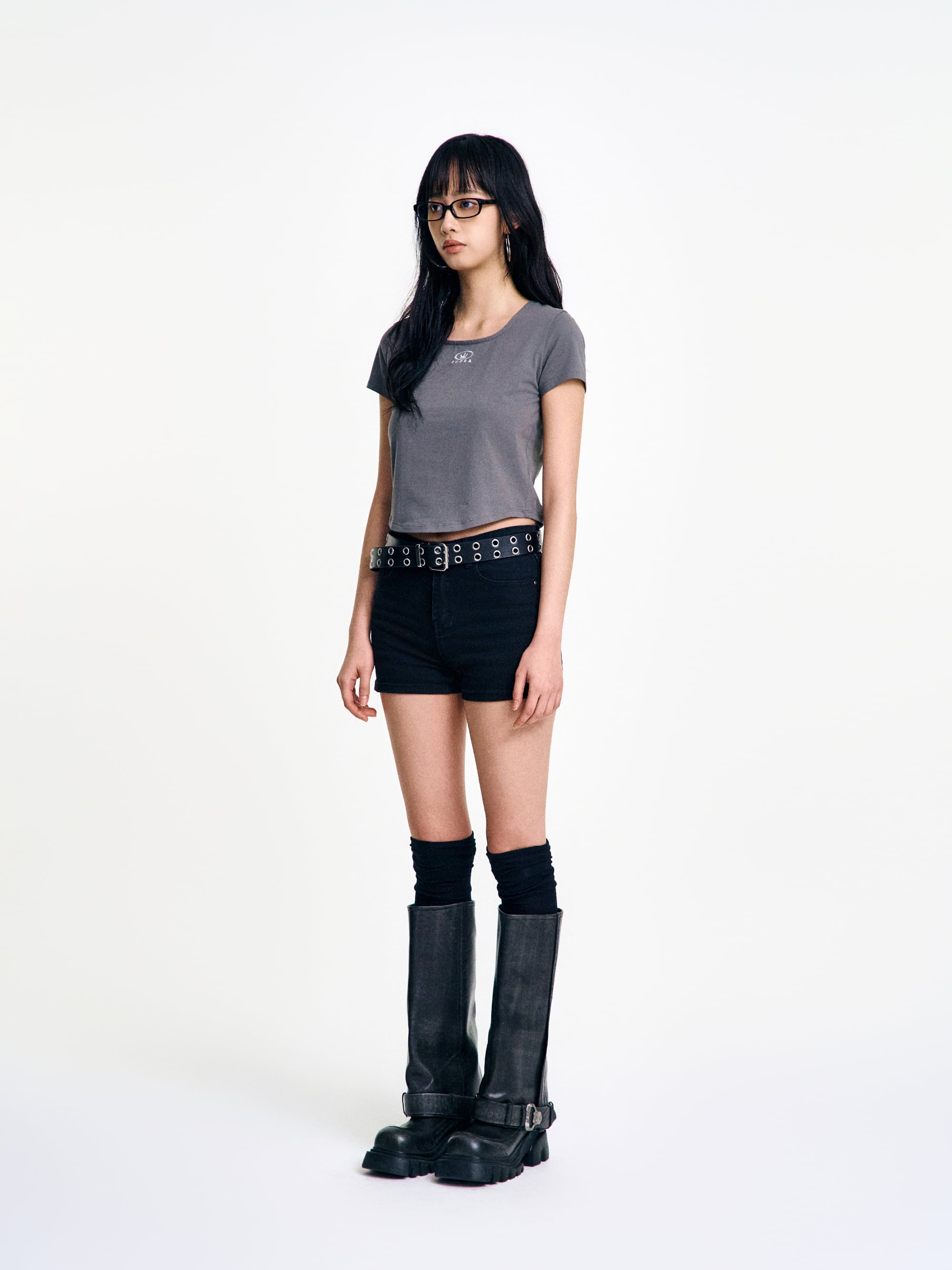 Women`s Circle Crown Square Neck Short-Sleeved T-shirt