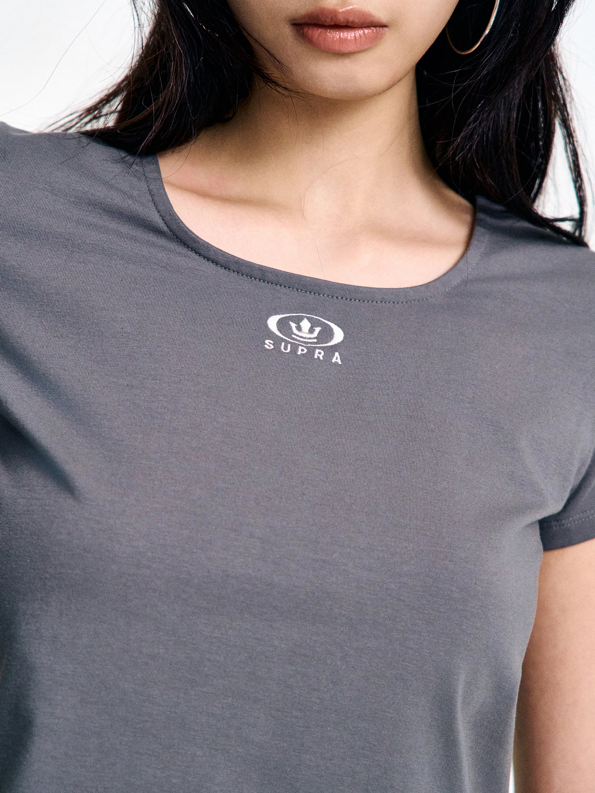 Women`s Circle Crown Square Neck Short-Sleeved T-shirt
