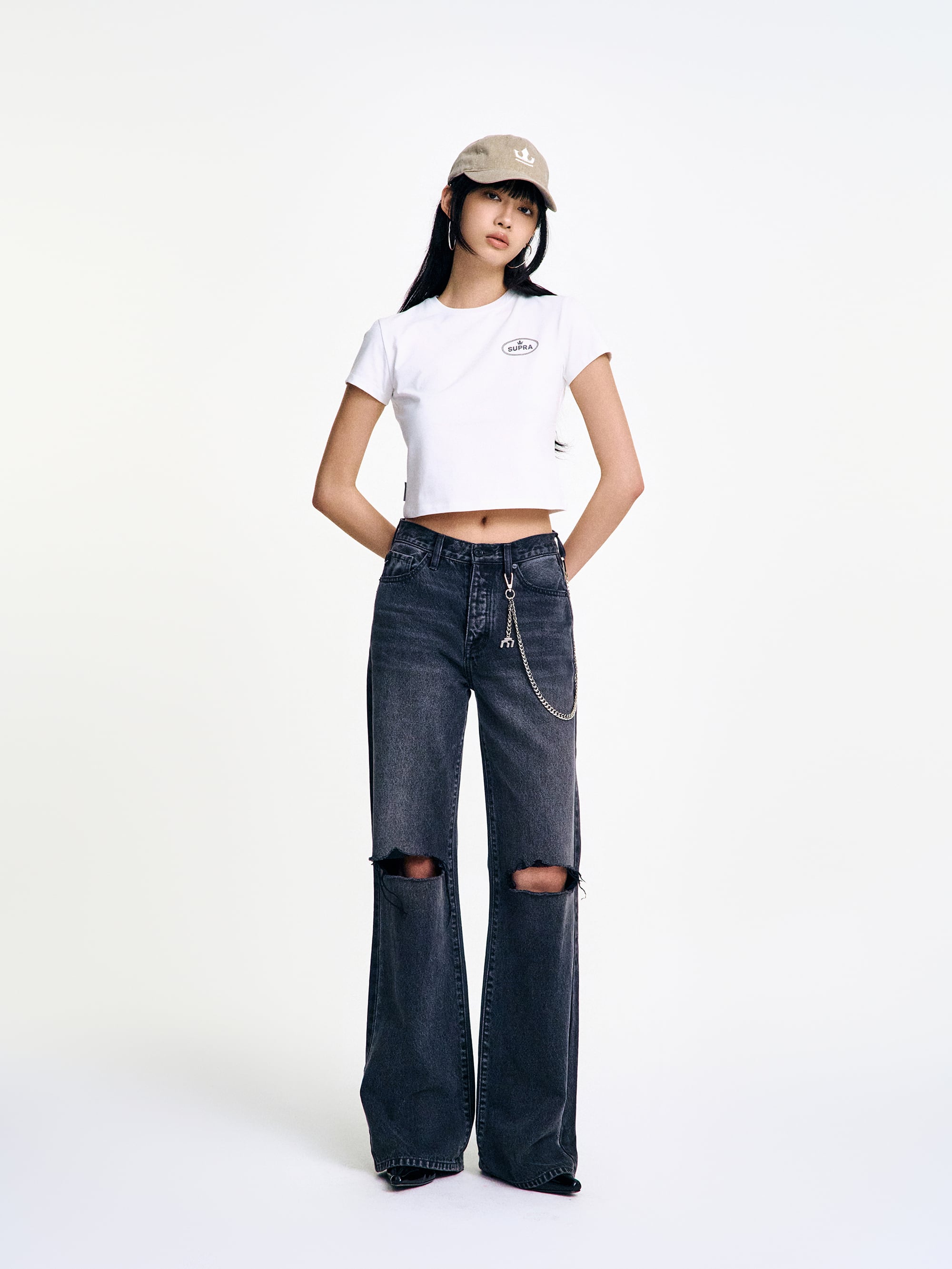 Women`s Circle Crown Graphic Short-Sleeved T-shirt