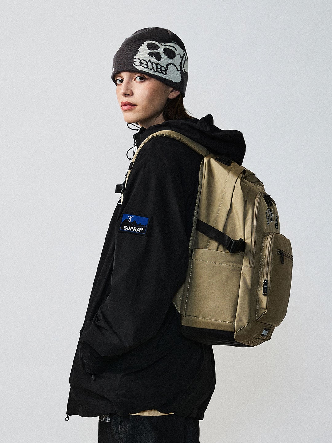 VARSITY SKATEBOARD BAGCKPACK(28L)