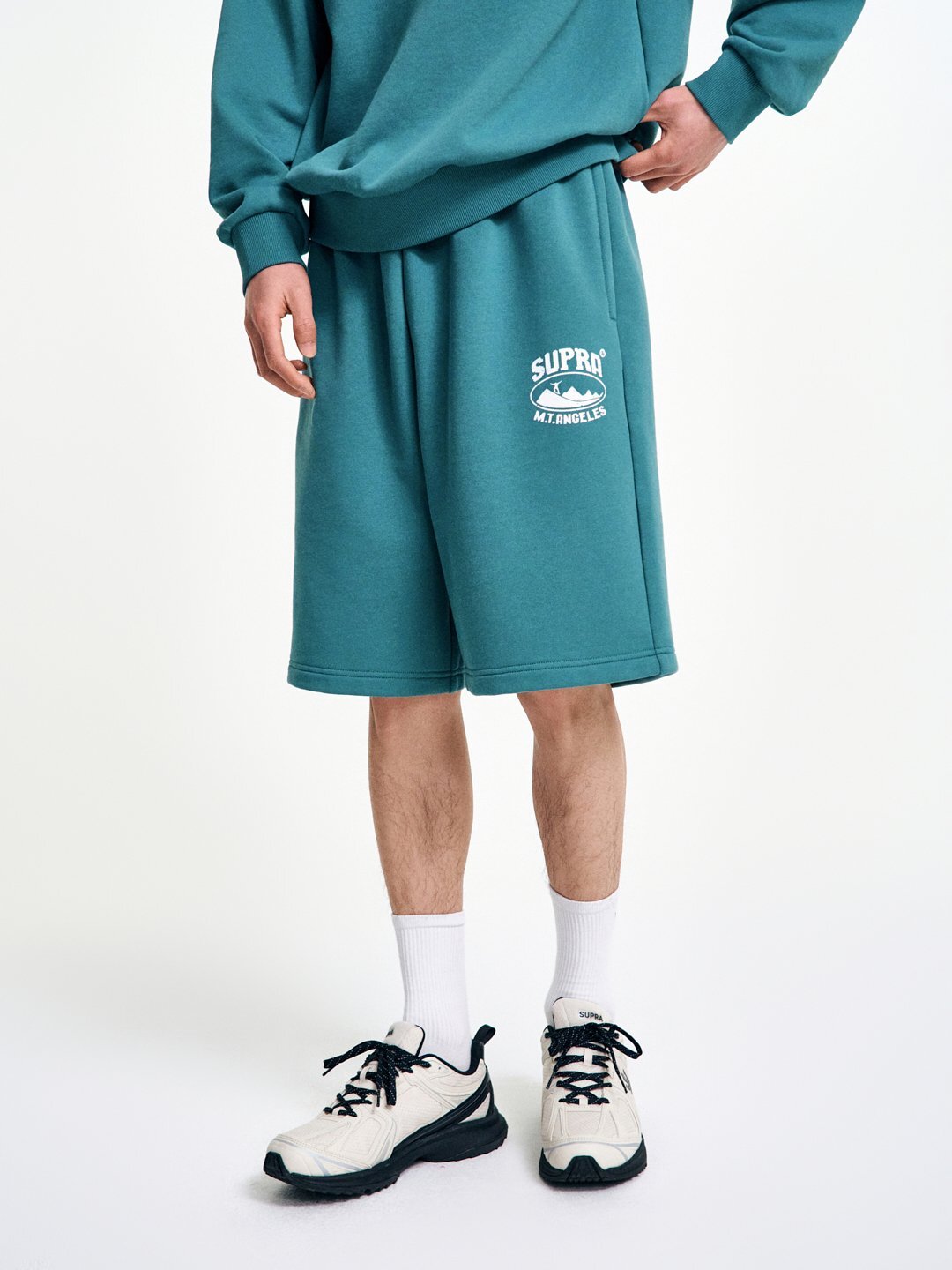 Round Mountain Graphic Half Pants Set